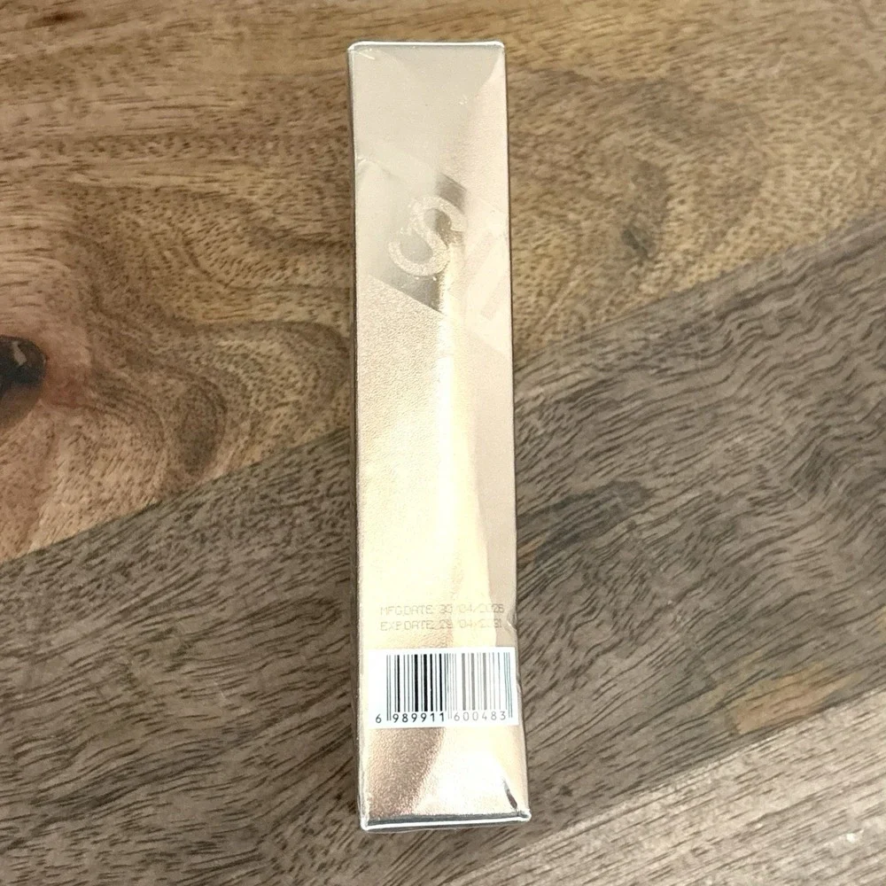 Siimunana Foundation Stick NEW Sealed 20g / .70 oz Color 04